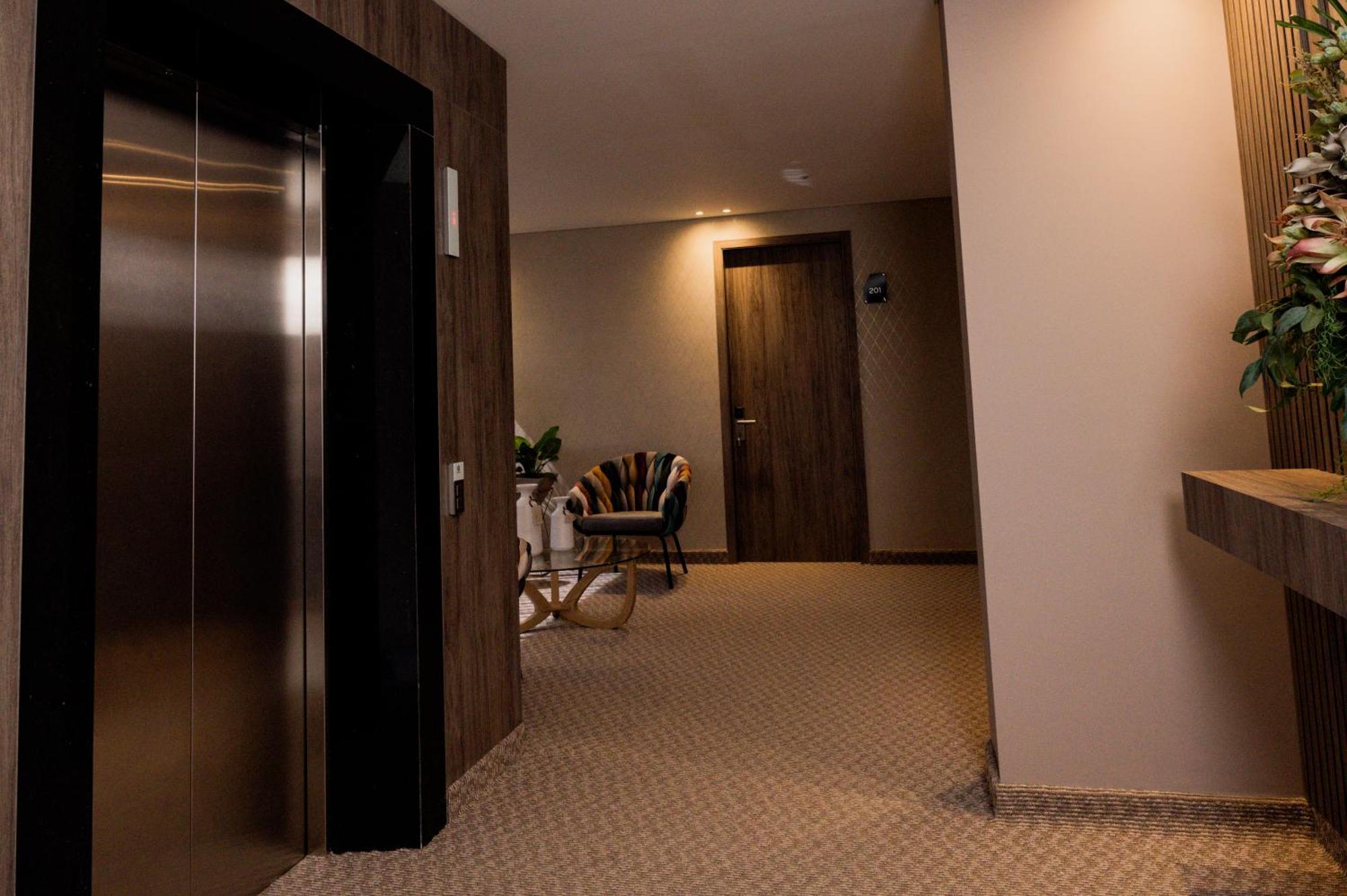 Amari Living Suites บาร์รังกีญา ภายนอก รูปภาพ