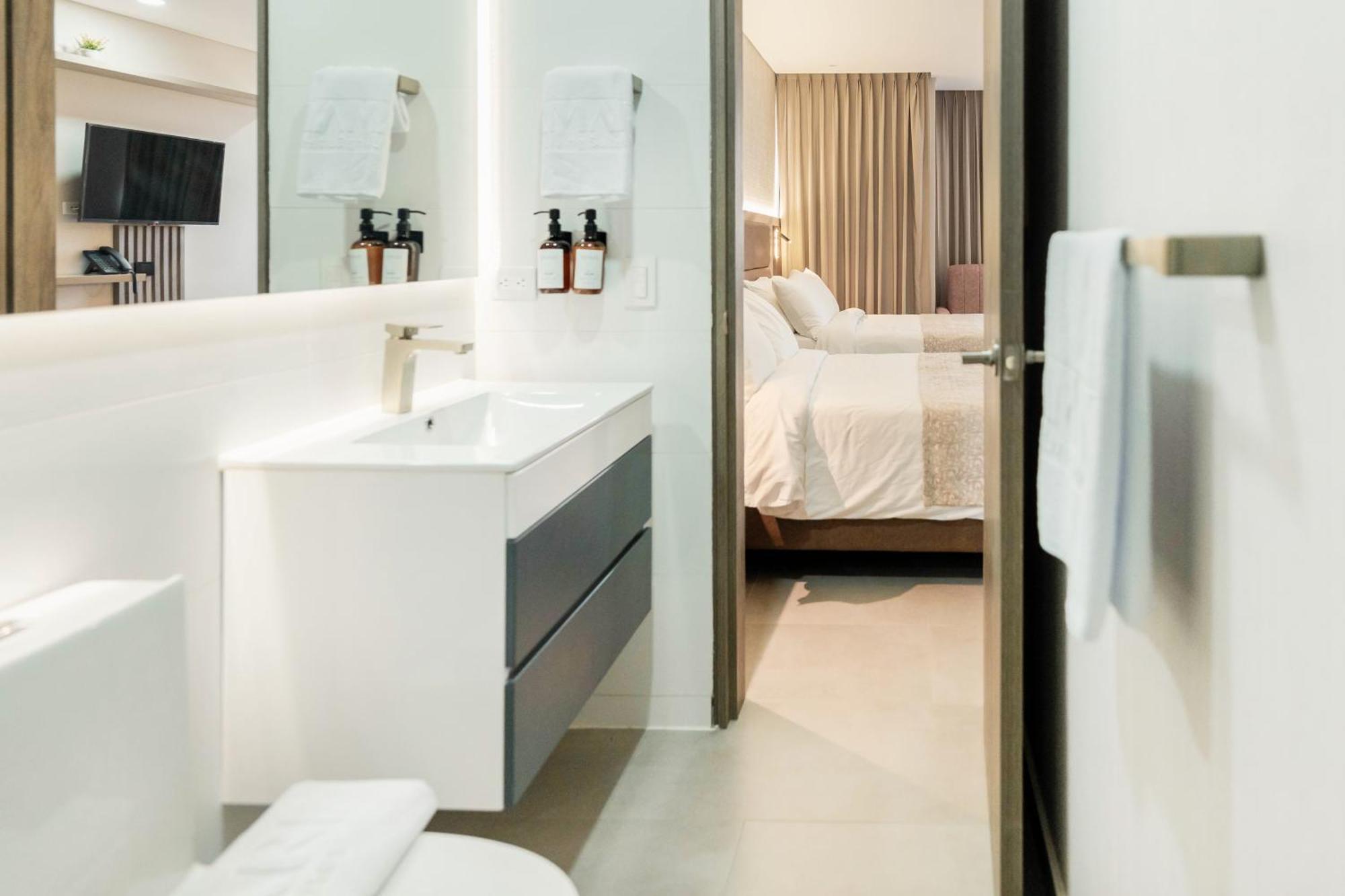Amari Living Suites บาร์รังกีญา ภายนอก รูปภาพ