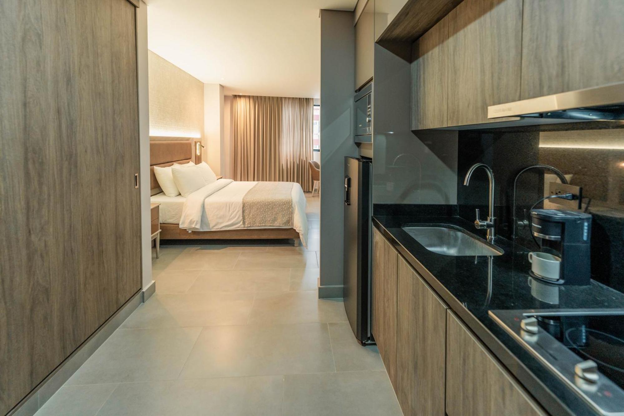 Amari Living Suites บาร์รังกีญา ภายนอก รูปภาพ